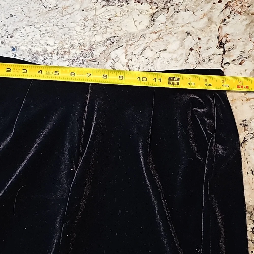 Brand new Clio Blacket Velvet Skirt - Picture 10 of 10